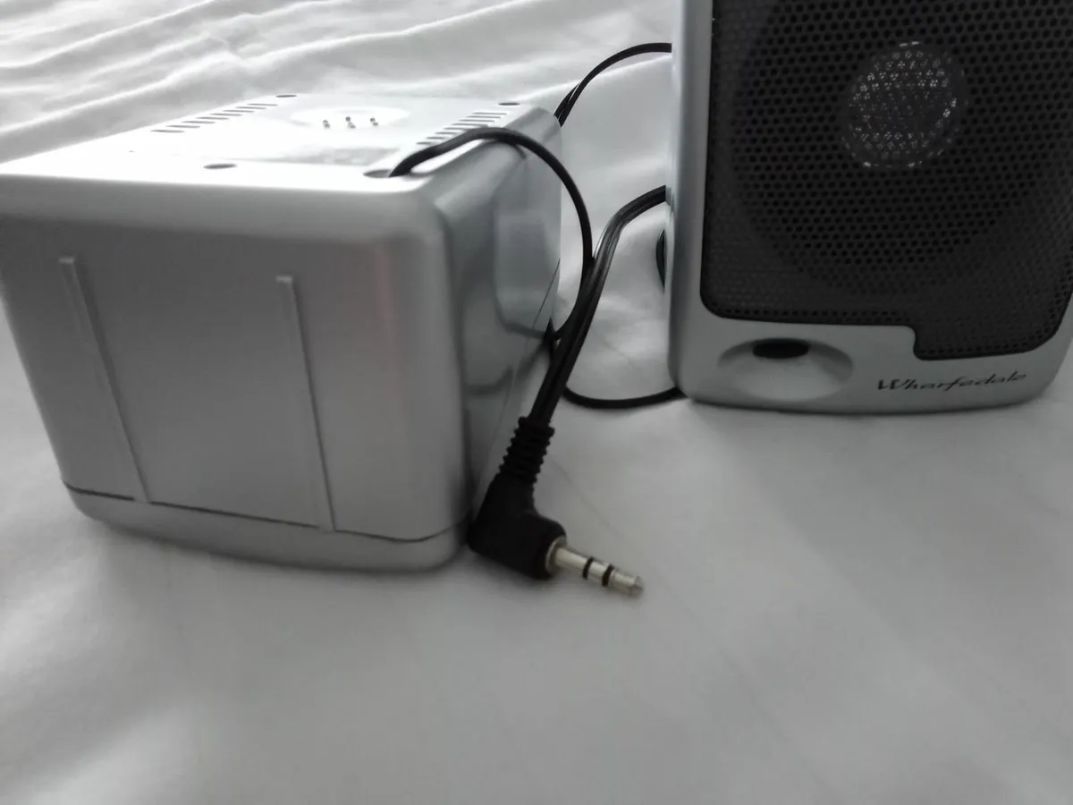 Wharfedale Brand 2 Mini Speakers. - Image 2