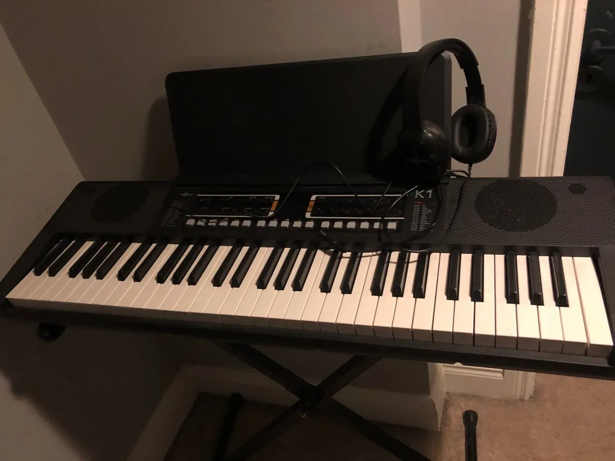 Electric Keyboard - Image 3