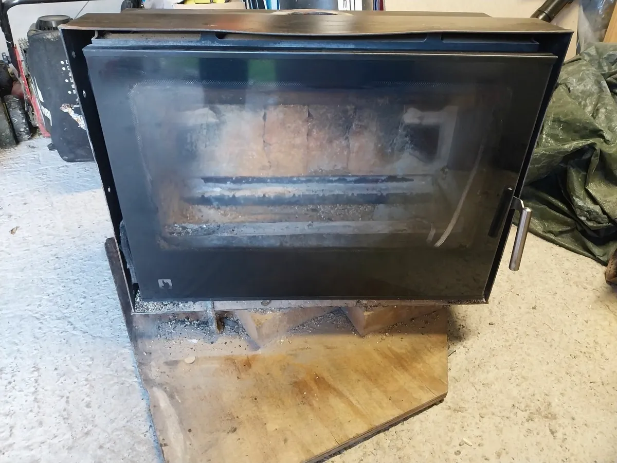 Stove - Image 1