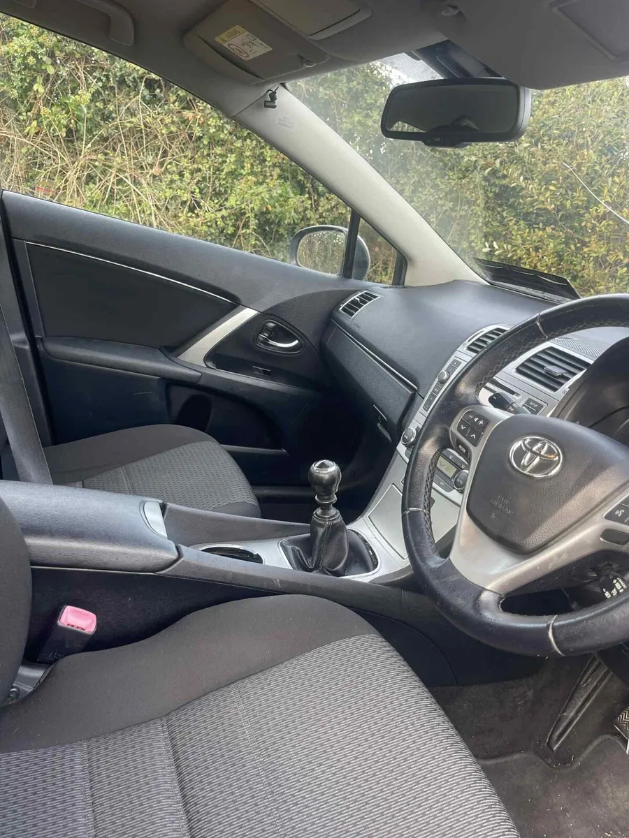 2014 Toyota avensis 2.0 D4d €2950 - Image 4