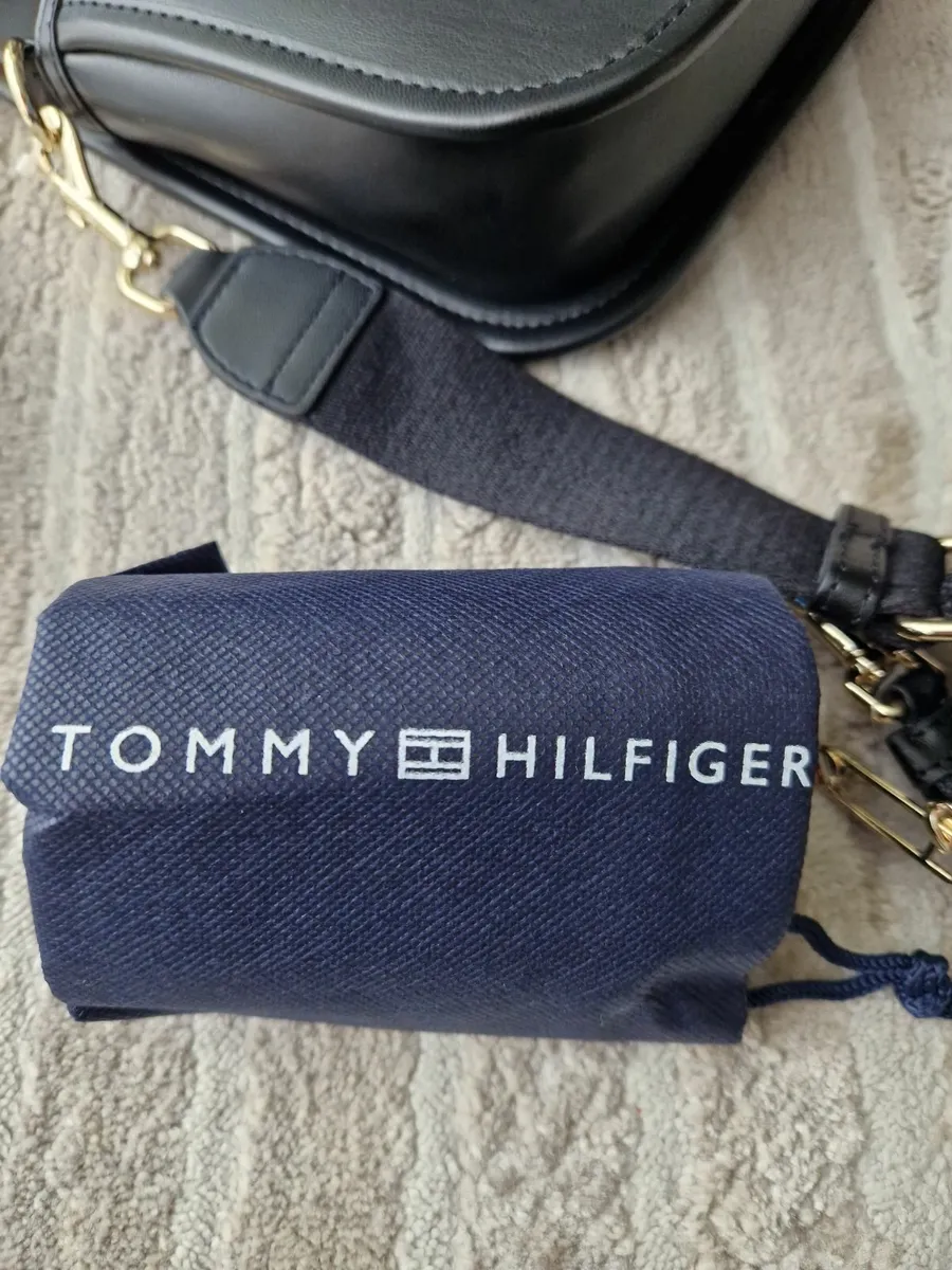 Tommy Hilfiger handbag BNWT - Image 2
