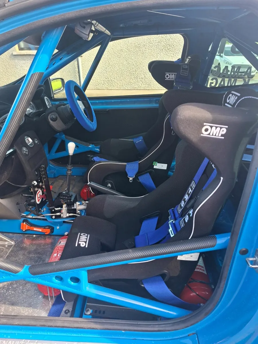 Renault Clio 2009 - Image 2