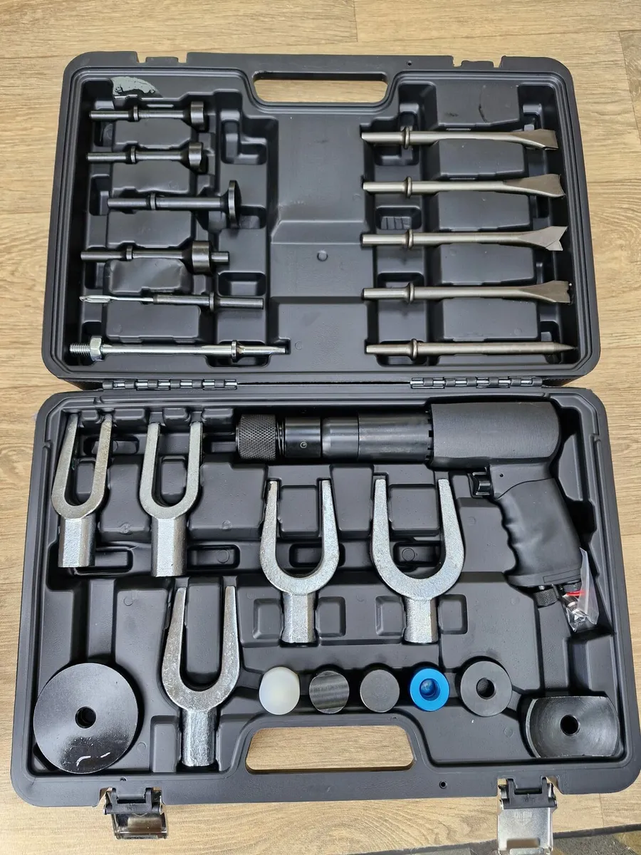 Pneumatic hammer set - Image 1