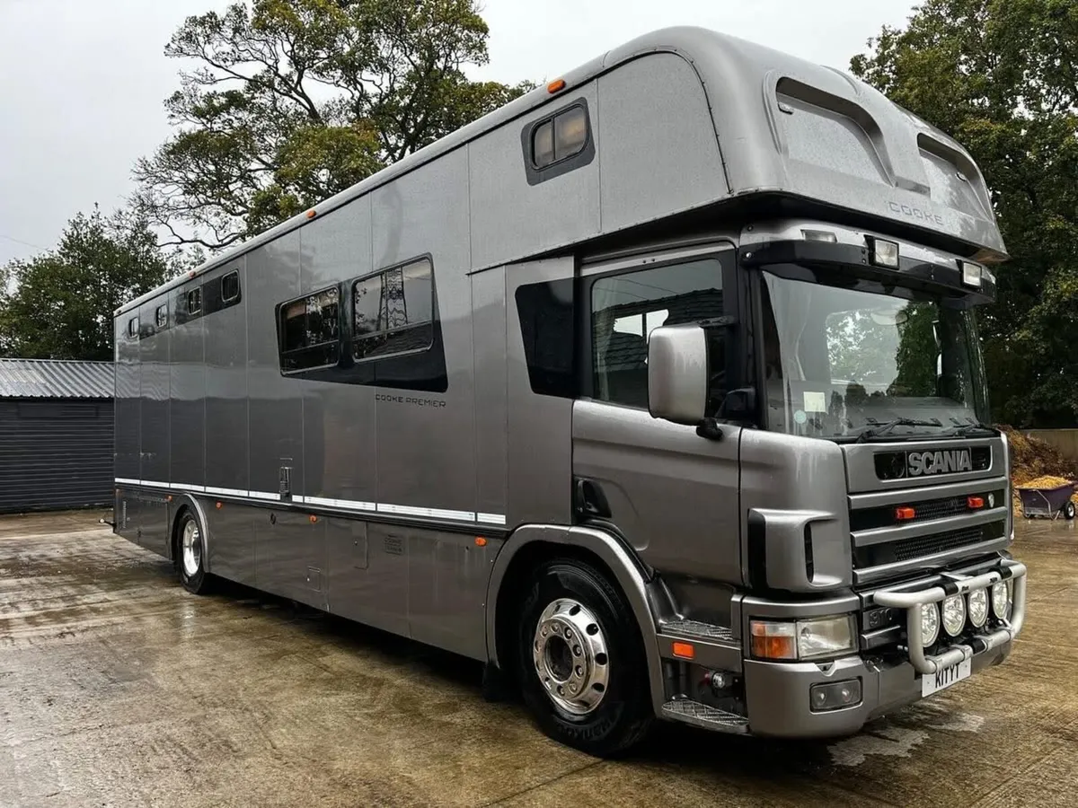 Horse lorry - Image 2