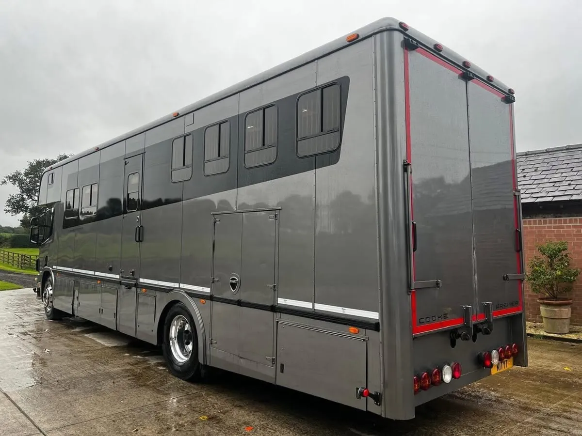 Horse lorry - Image 4