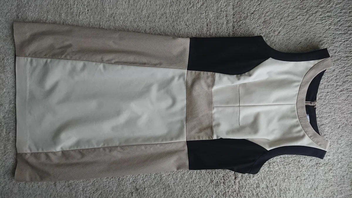 DKNY dress UK12/ US10 - Image 1