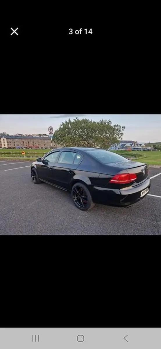 2011 Volkswagen Passat - Image 2