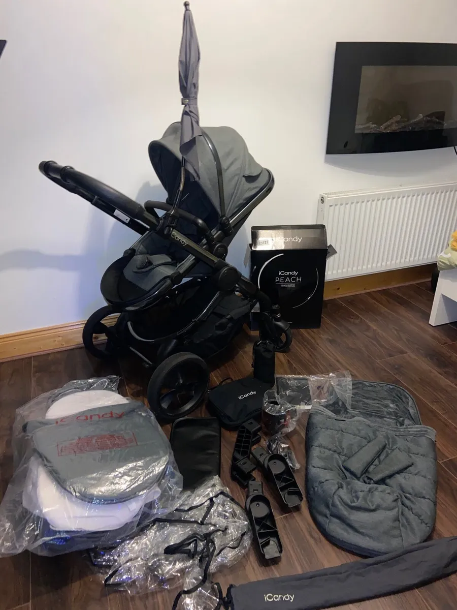 iCandy Peach Pram Bundle - Image 1
