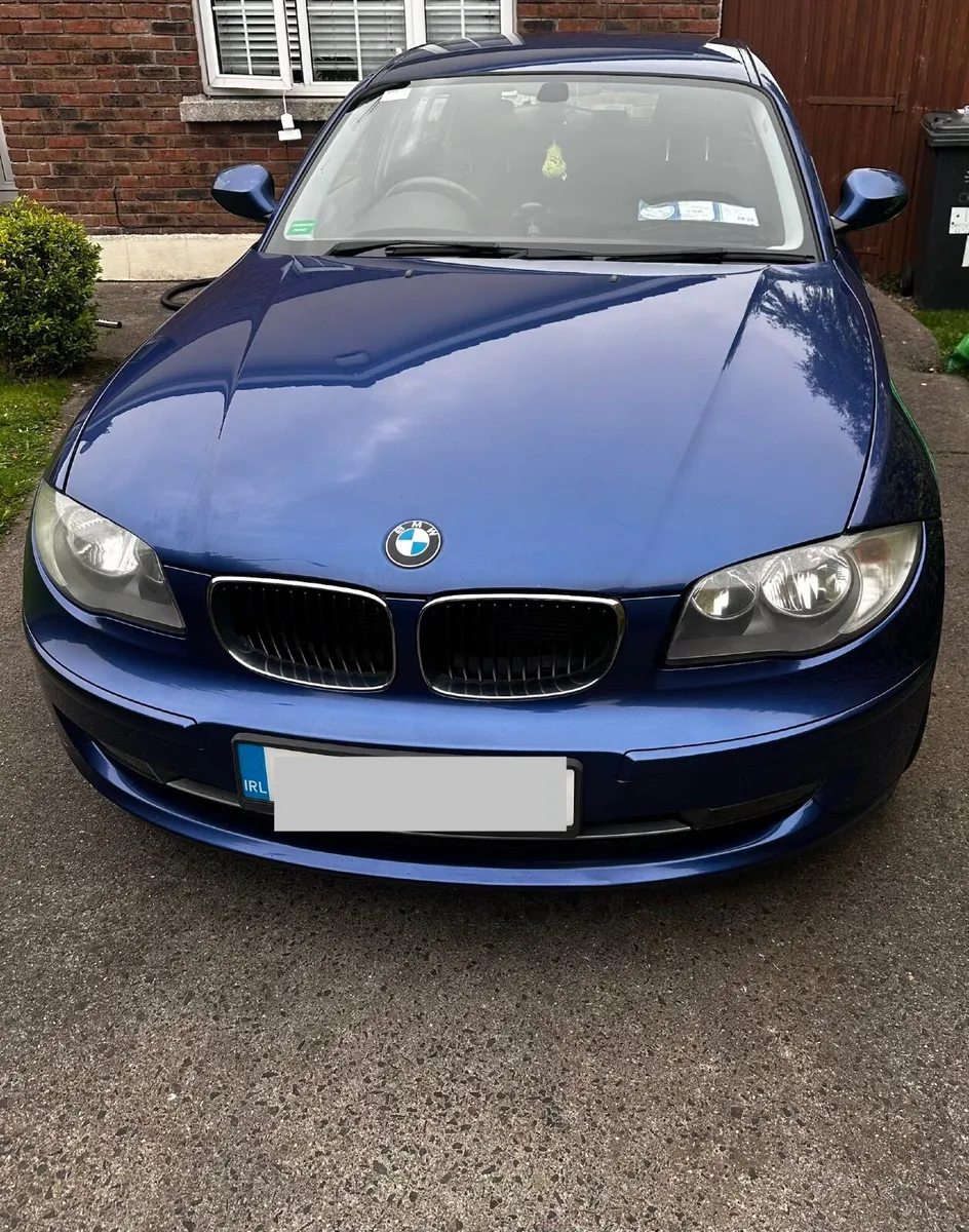 2011 BMW 1 -Series - Image 1