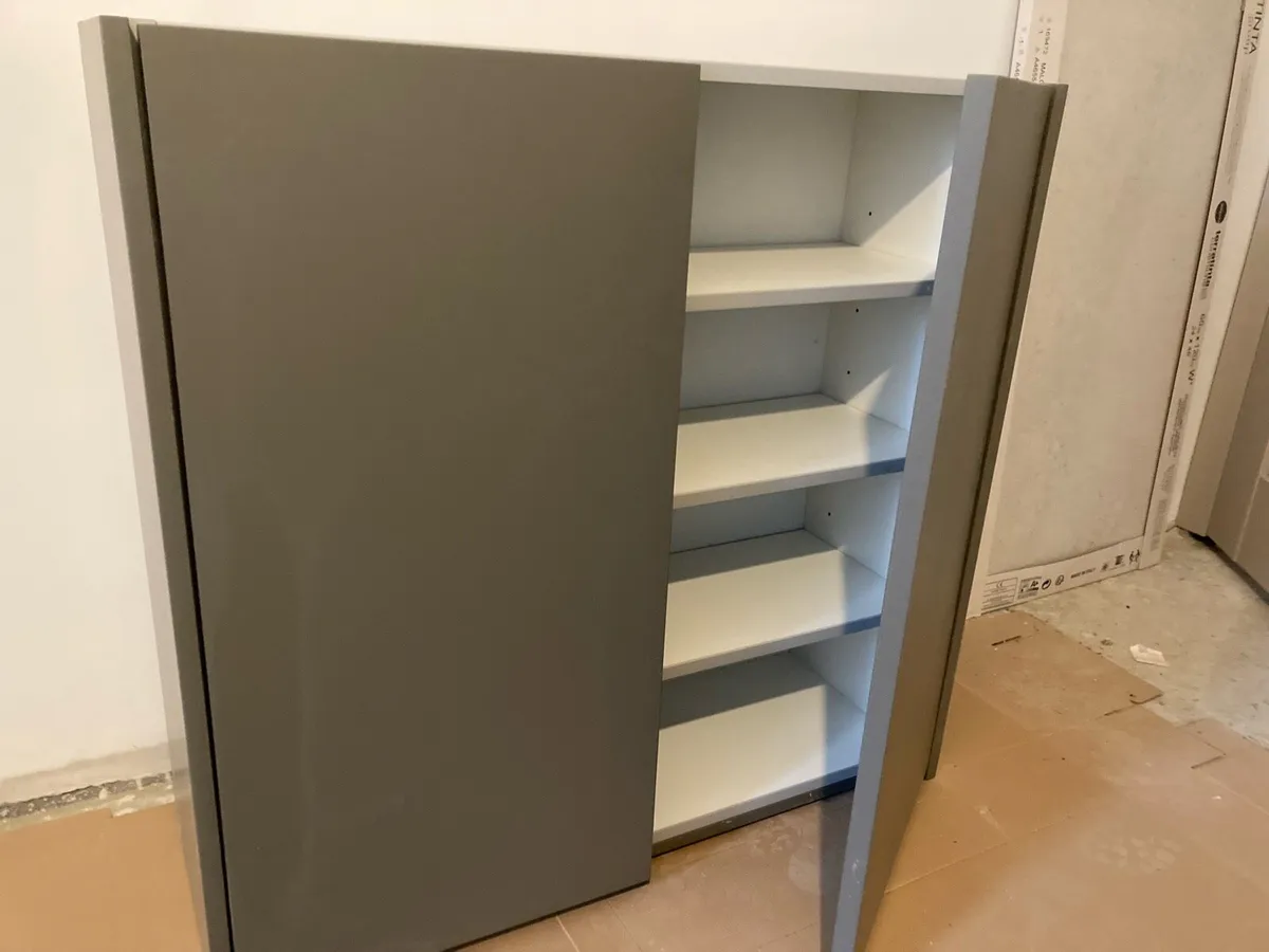 Kitchen/utility room units - Image 2