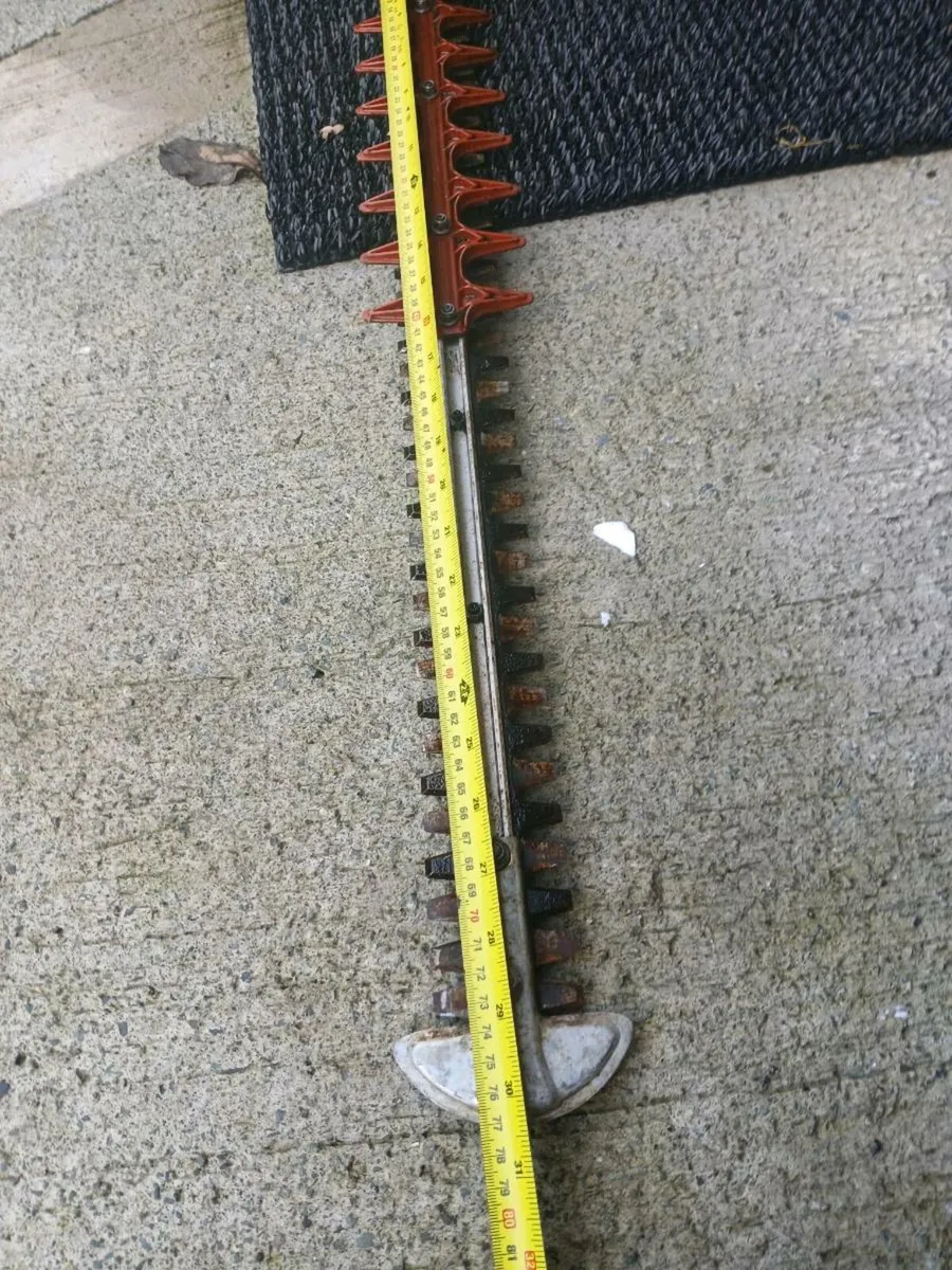 Petrol  hedge strimmer - Image 3