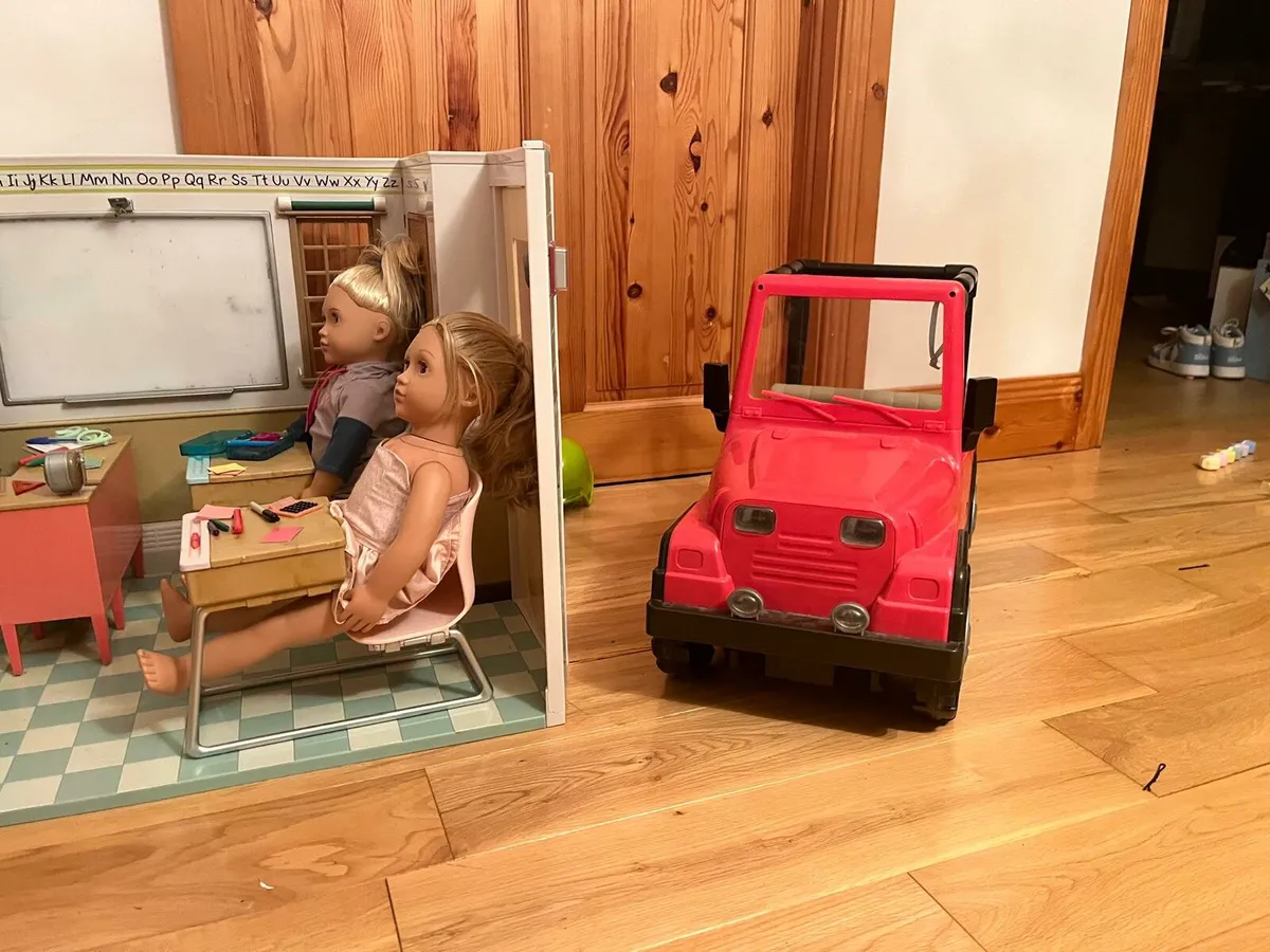 Dolls House - Image 4