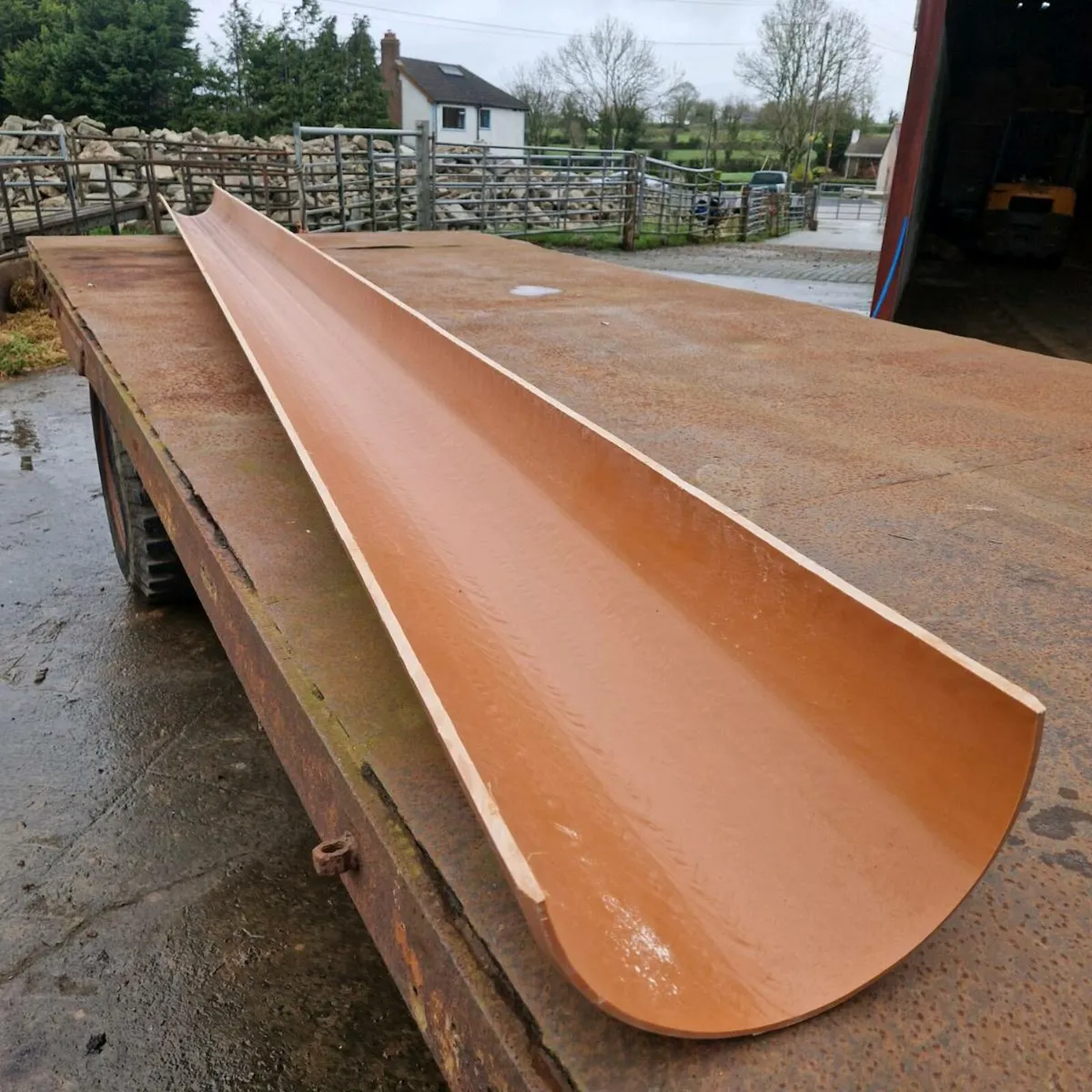 Waving 12 ins half pipe - Image 1