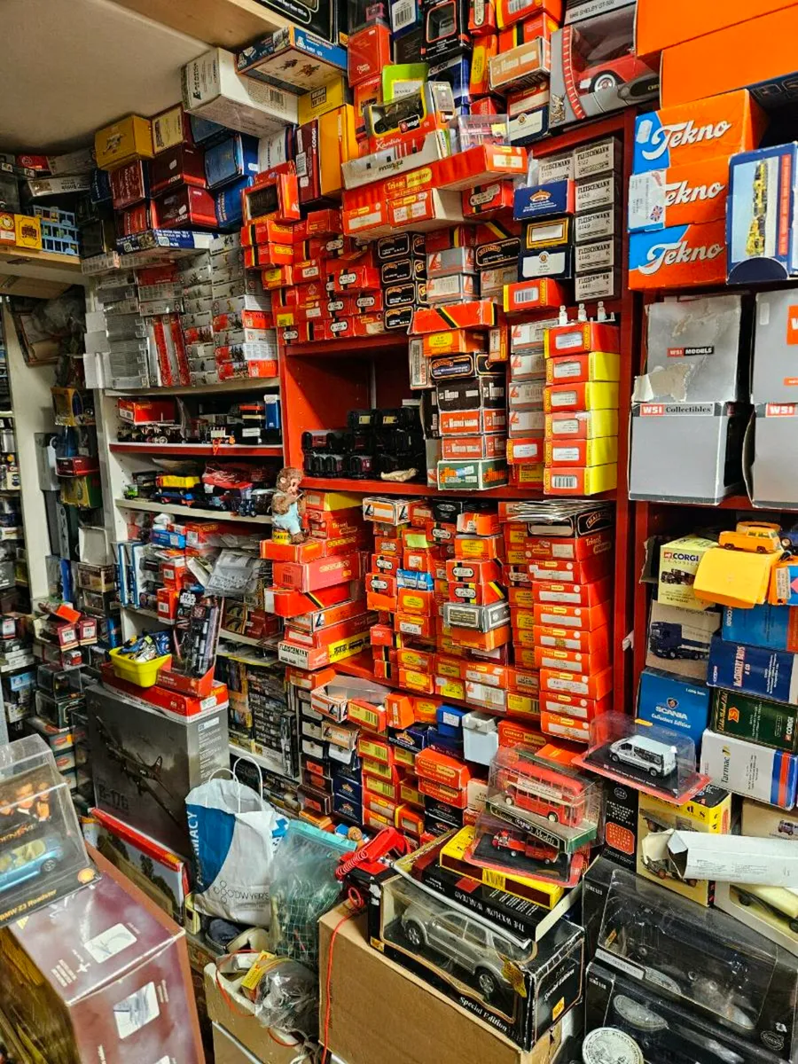 Hornby OO Gauge - Image 1