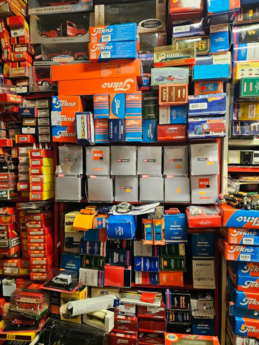 Hornby OO Gauge - Image 4