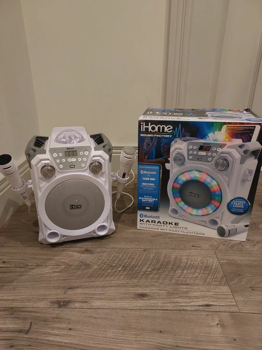 Karaoke machine - Image 1