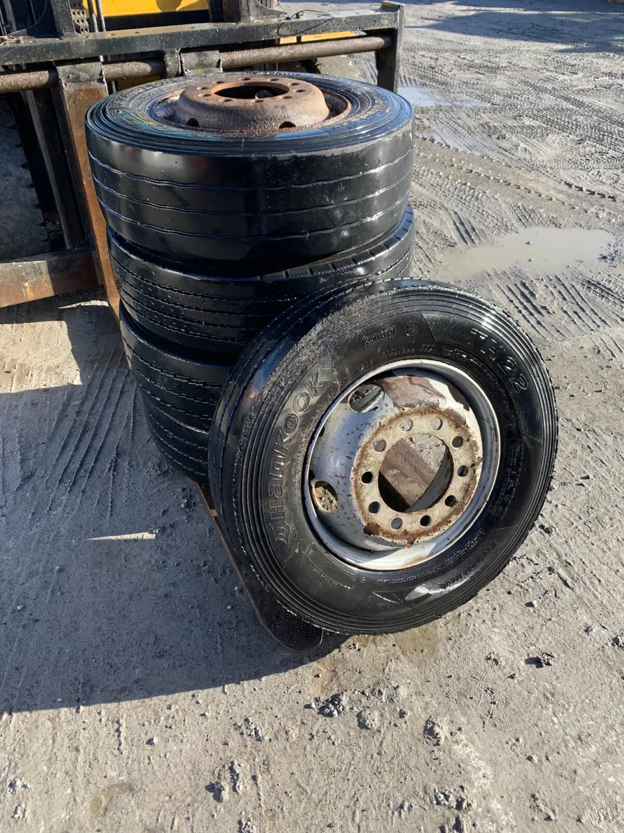 245/70/17.5.  Low loader tyres j rate - Image 1
