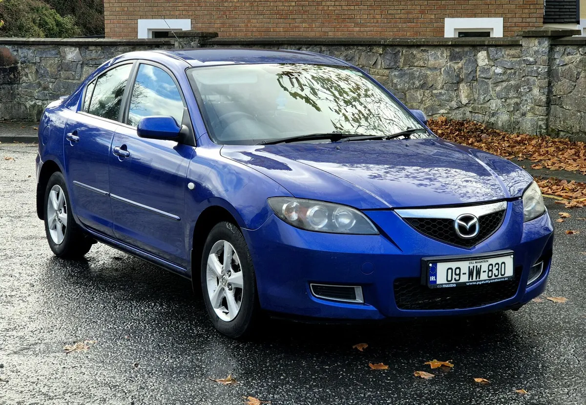 2009 mazda 3 - Image 1