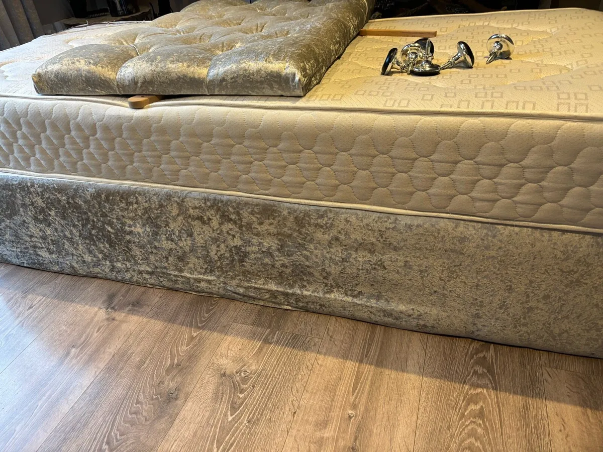 Single bed - Image 2