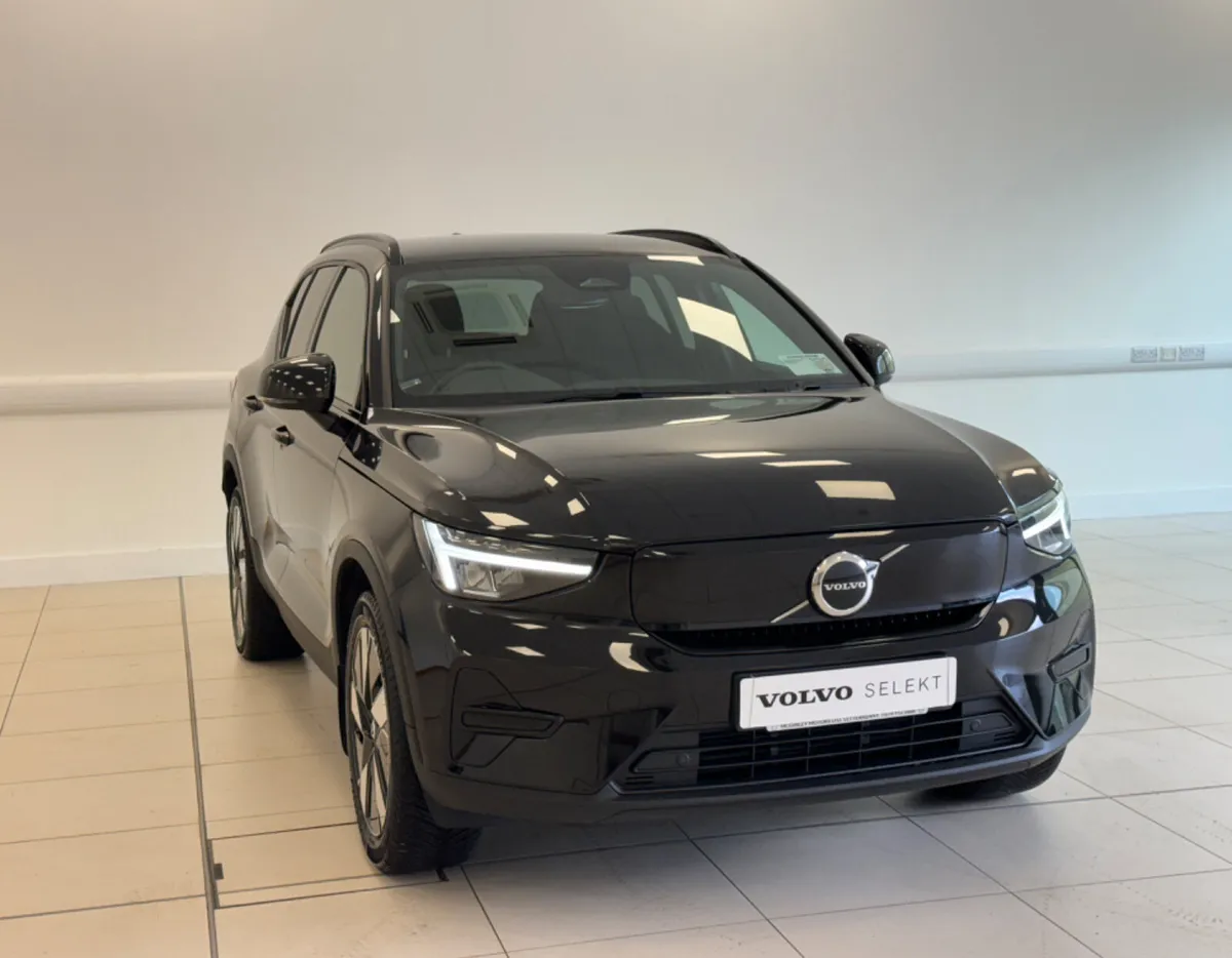 Volvo XC40 BEV Core Extended Range - Image 2