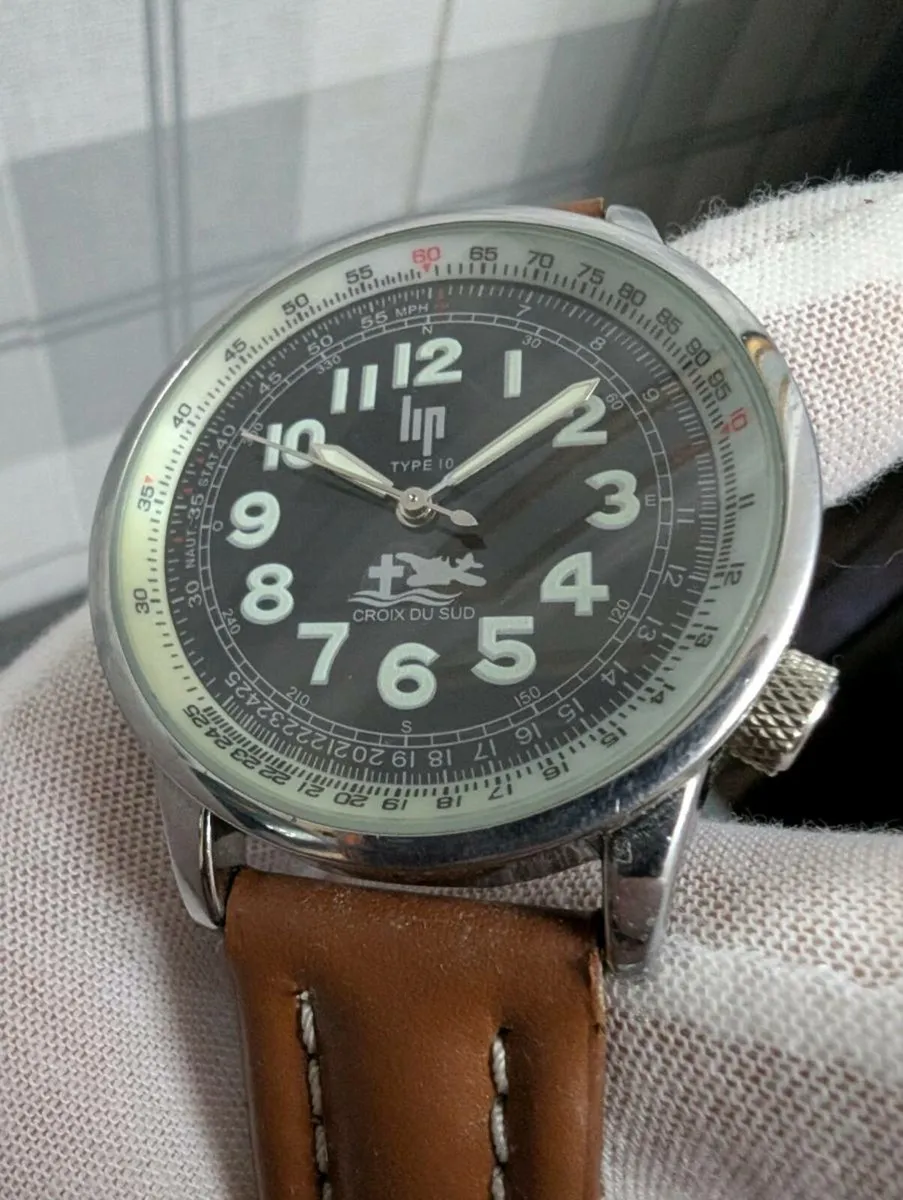 Lip Type 10 "Croix du Sud" Men's Pilot Watch - Image 1