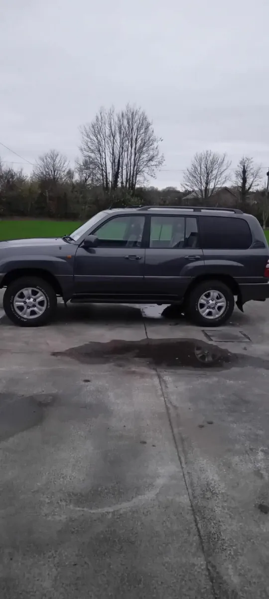 Toyota Land Cruiser 2003 - Image 3
