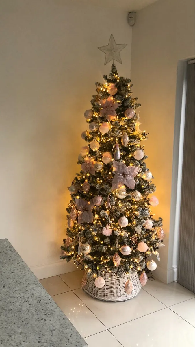Christmas tree 🎄 - Image 1