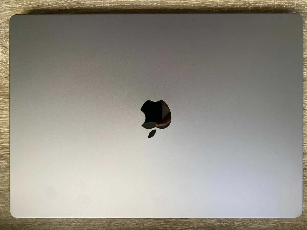 MacBook Pro 16" 2021 32GB | M1 Pro | 512GB - Image 2
