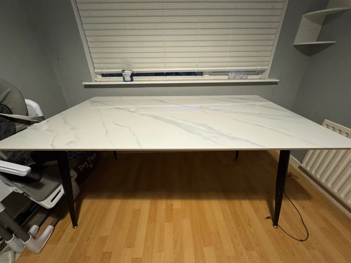 Selling big dining room table - Image 2