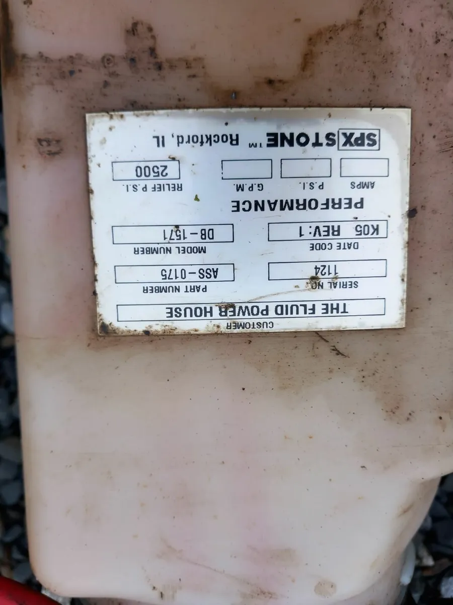 12 v Hydraulic pump and Reservoir tank - Image 1