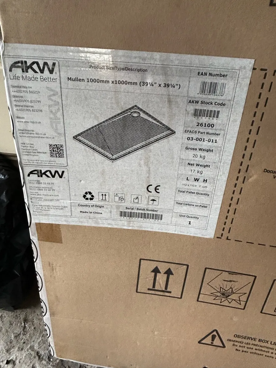 Shower tray - Image 1