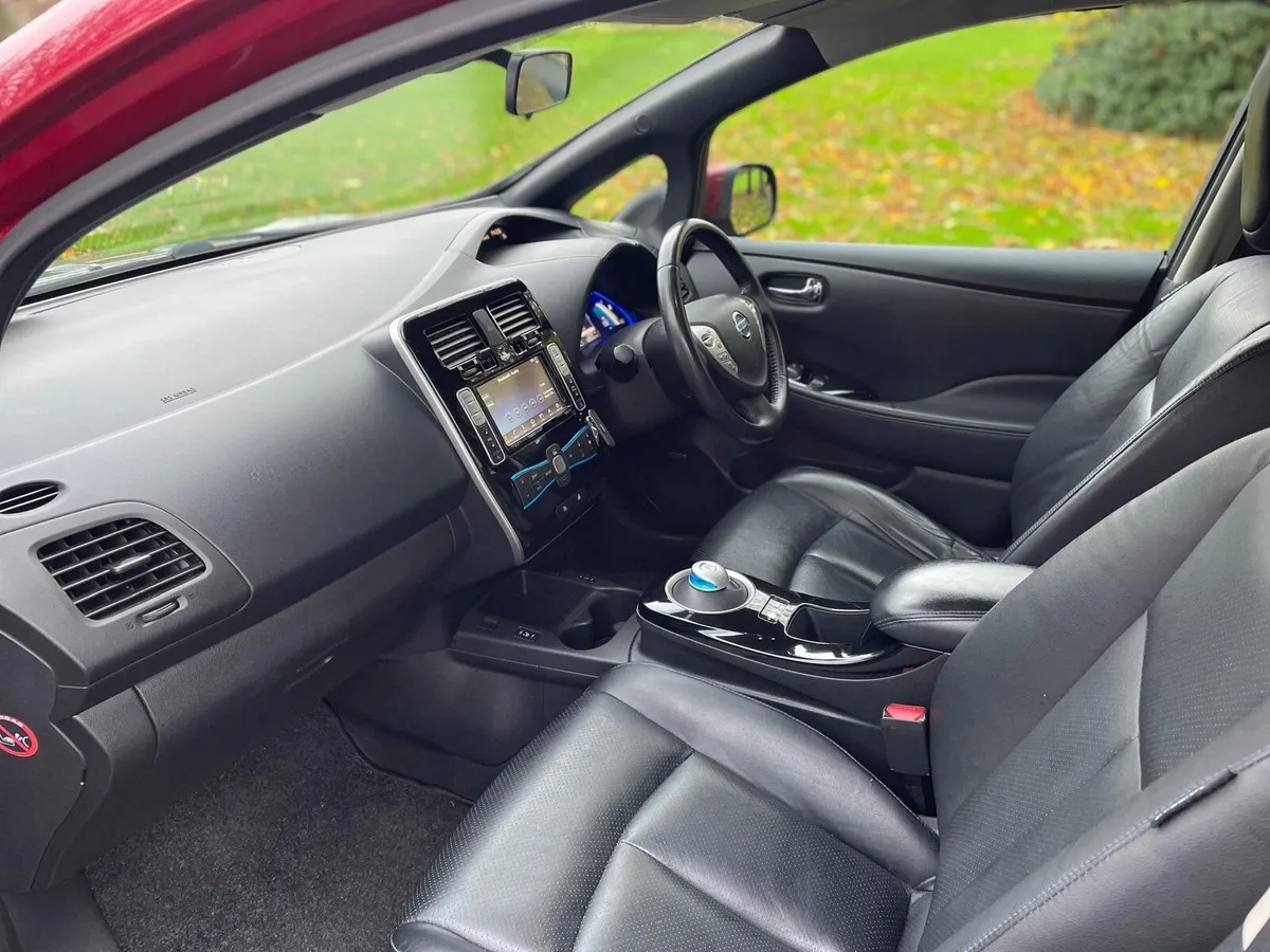 Nissan Leaf Tekna - Image 4