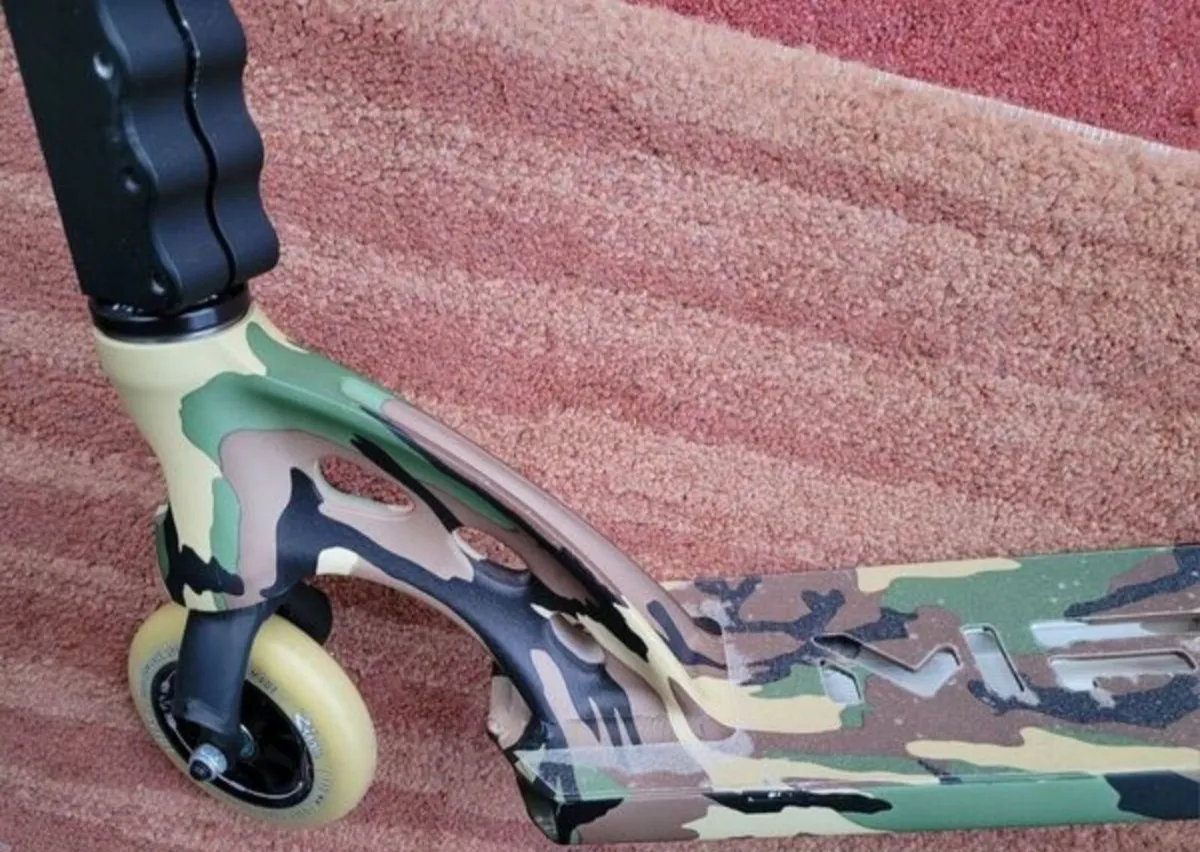 Brand new custom stunt scooter with Extra Tall Bar - Image 3