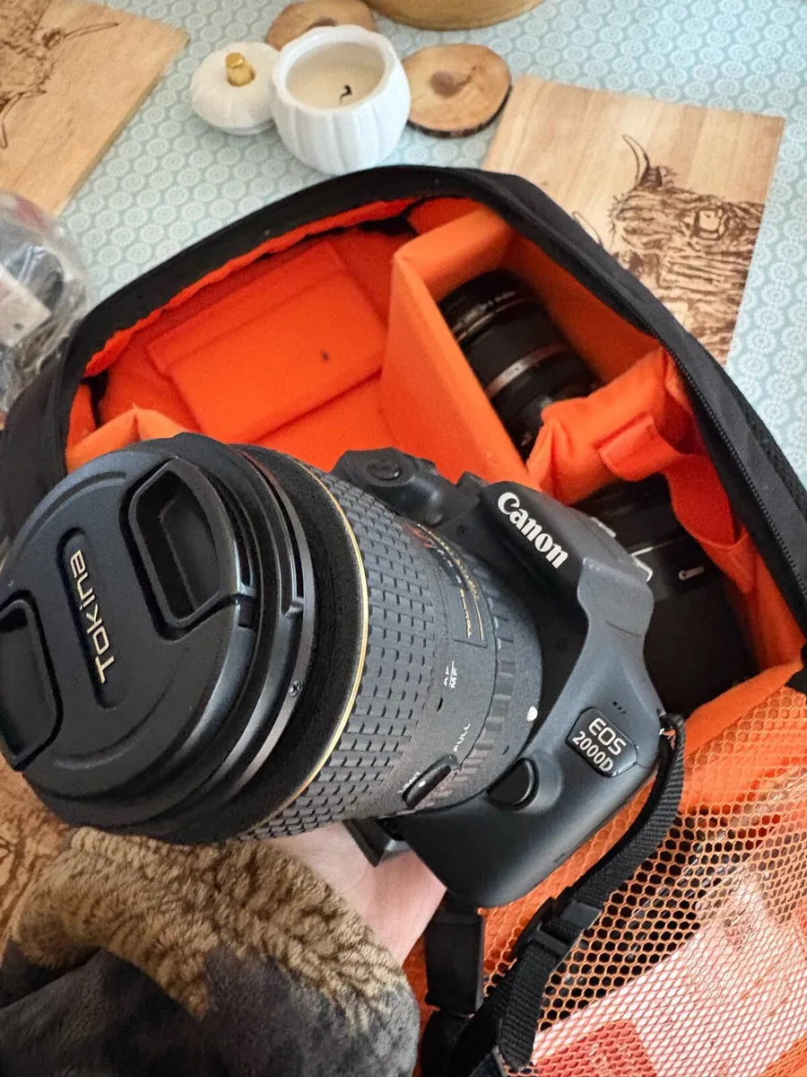 Cannon EOS 2000d Camera & accessories - Image 3