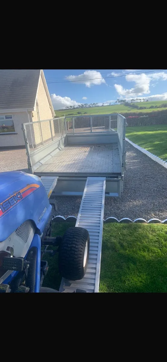 Nugent 10 x 6 trailer with ramps - Image 4