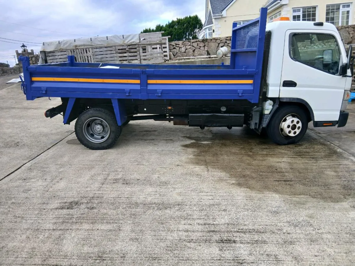Mitsubishi canter tipper - Image 1