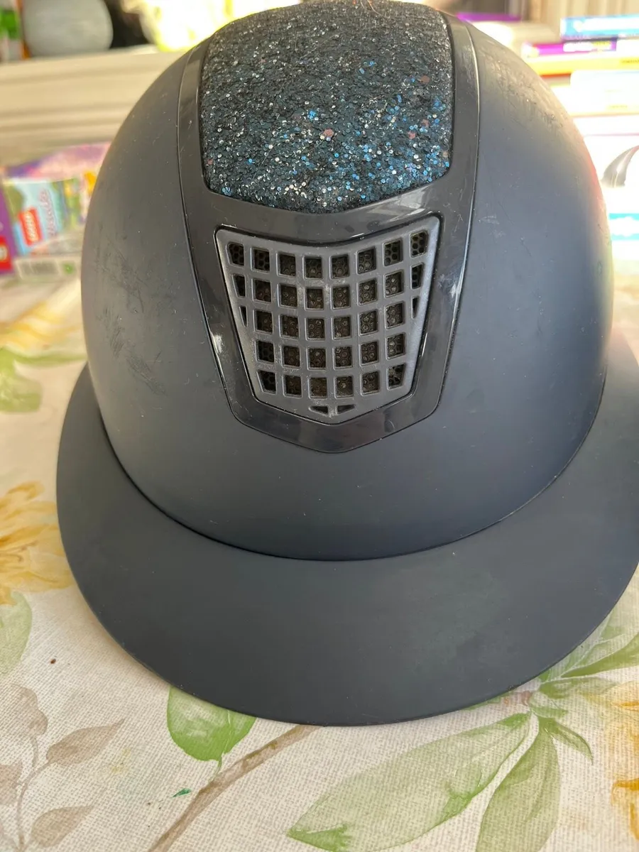 Riding hats - Image 2