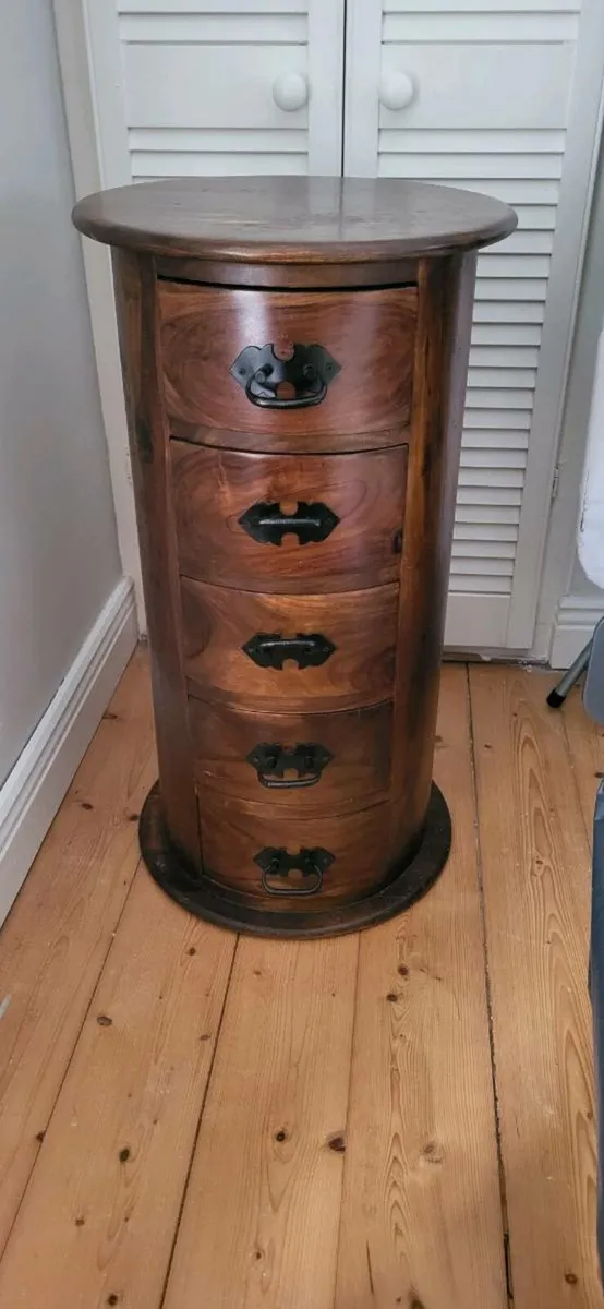 Two bedside lockers - Image 2