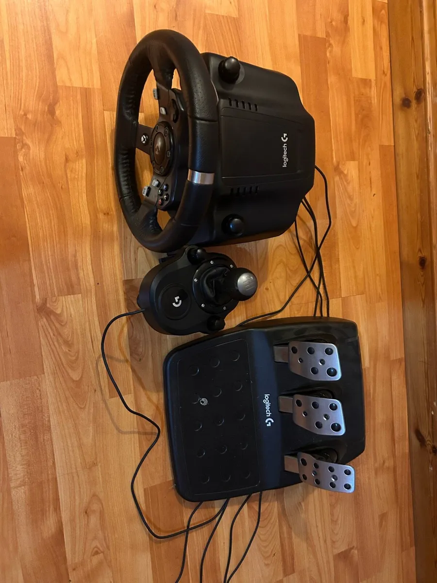 Logitech steering/driving wheel - Image 4