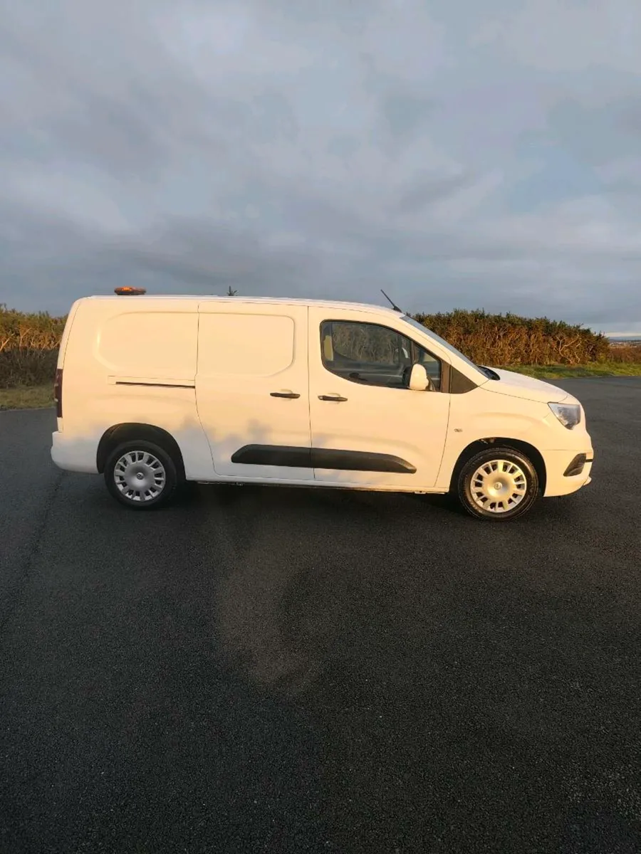 2021 VAUXHALL COMBO 2300 SPORTIVE - Image 2