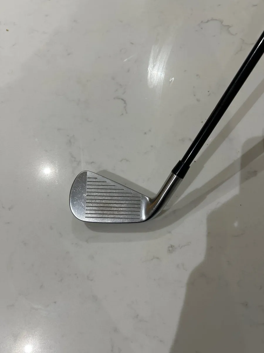 Titleist T200 driving 3 iron - Image 1