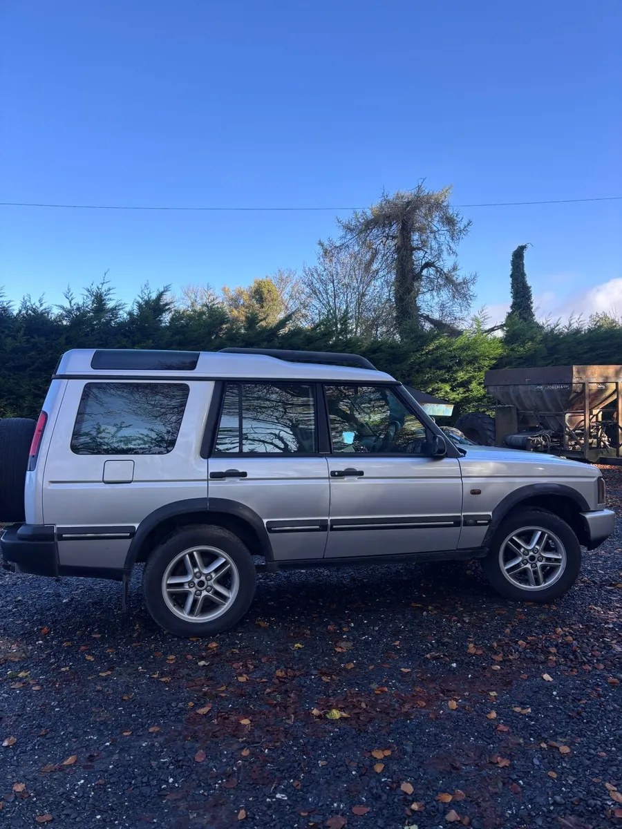 Land Rover Discovery 2 2004 - Image 4
