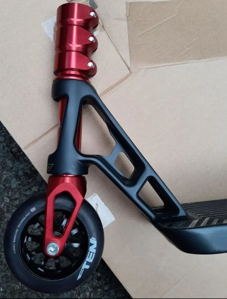 Brand New Triad Diablo & Apex Custom Stunt Scooter - Image 1