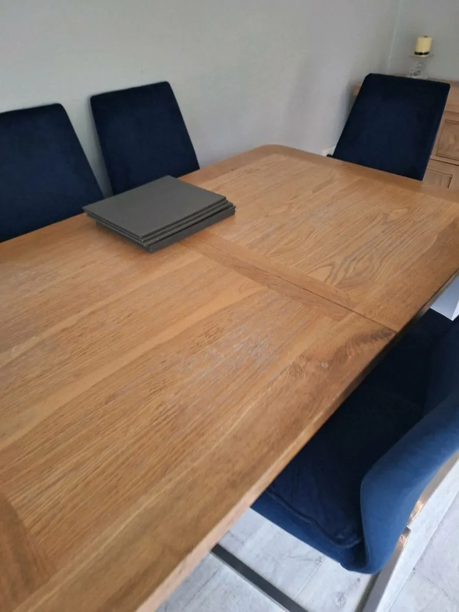 Dining Table - Image 4