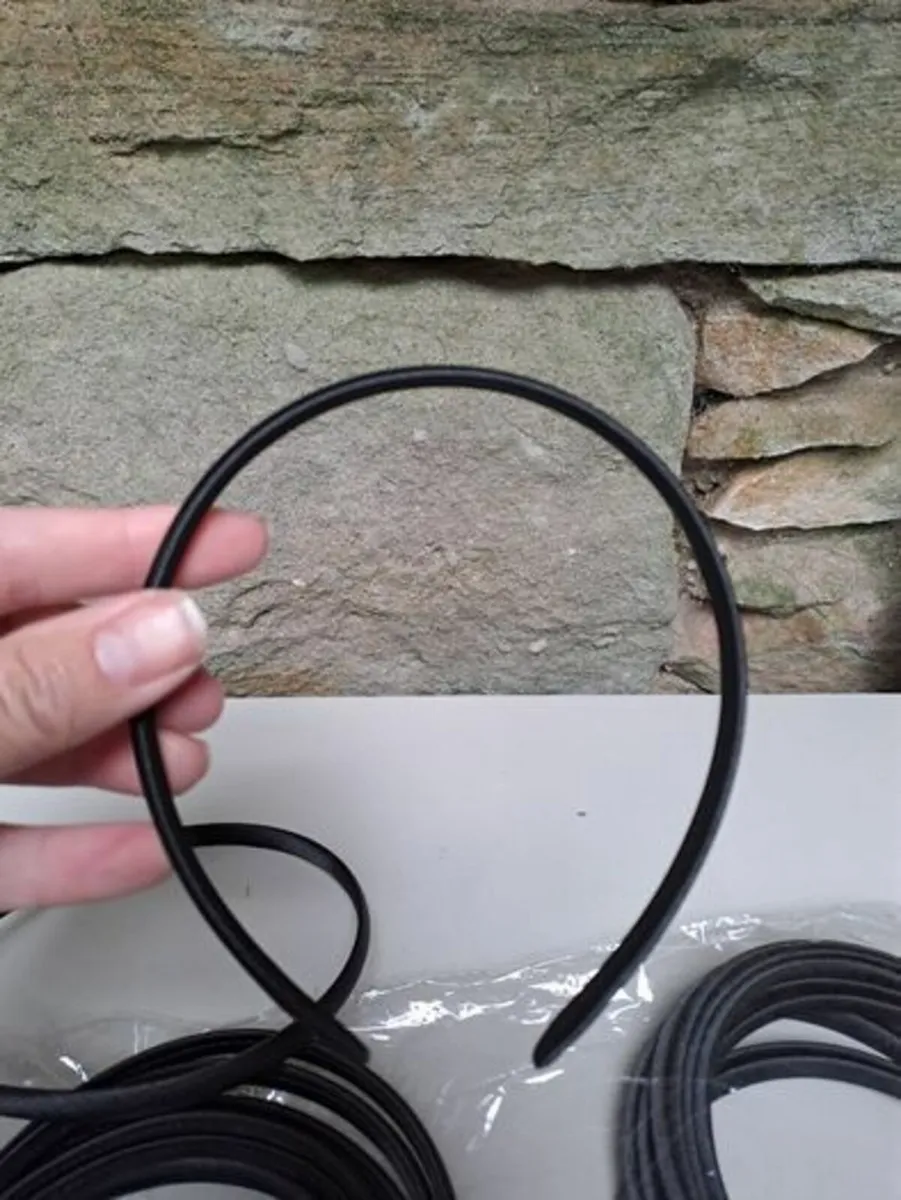 200 new hair bands job lot - Image 3