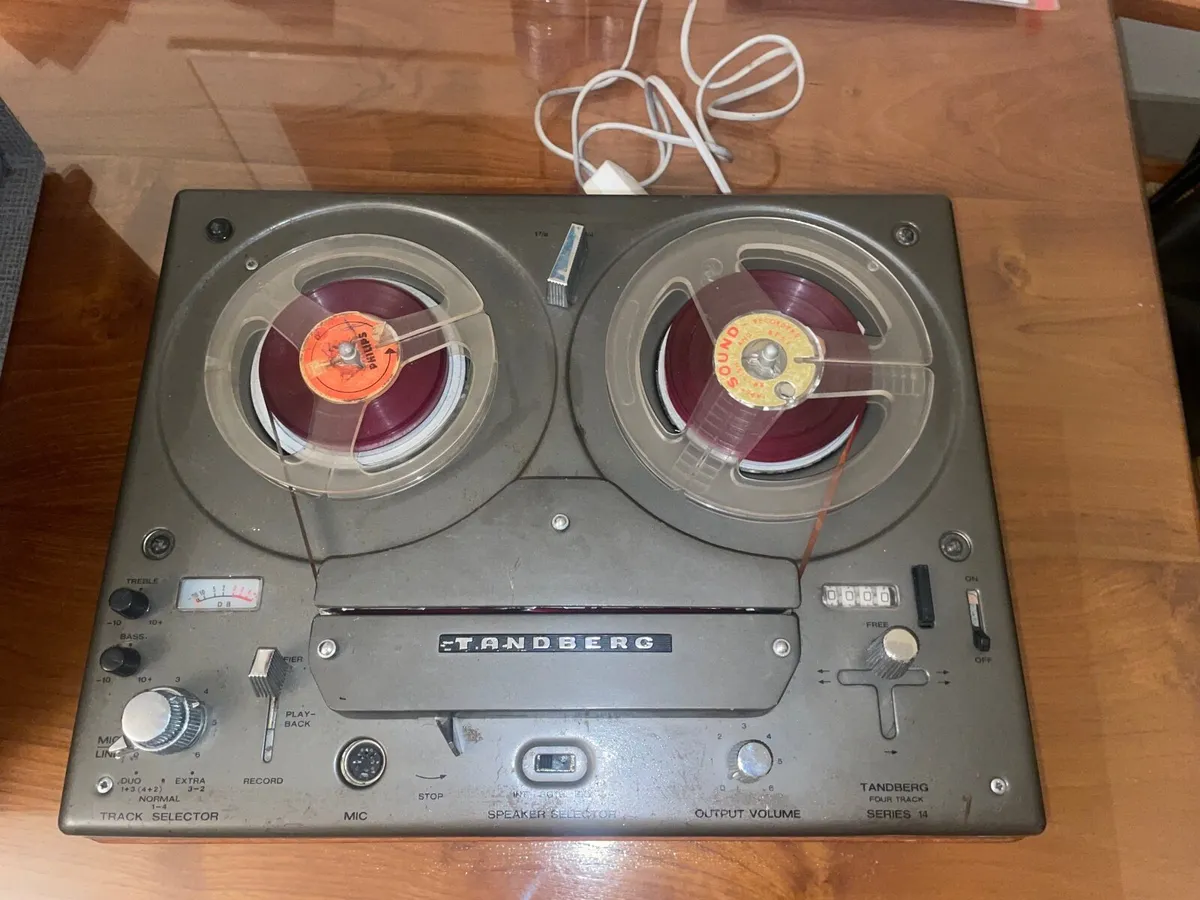 Tandberg reel to reel tape player - Image 2