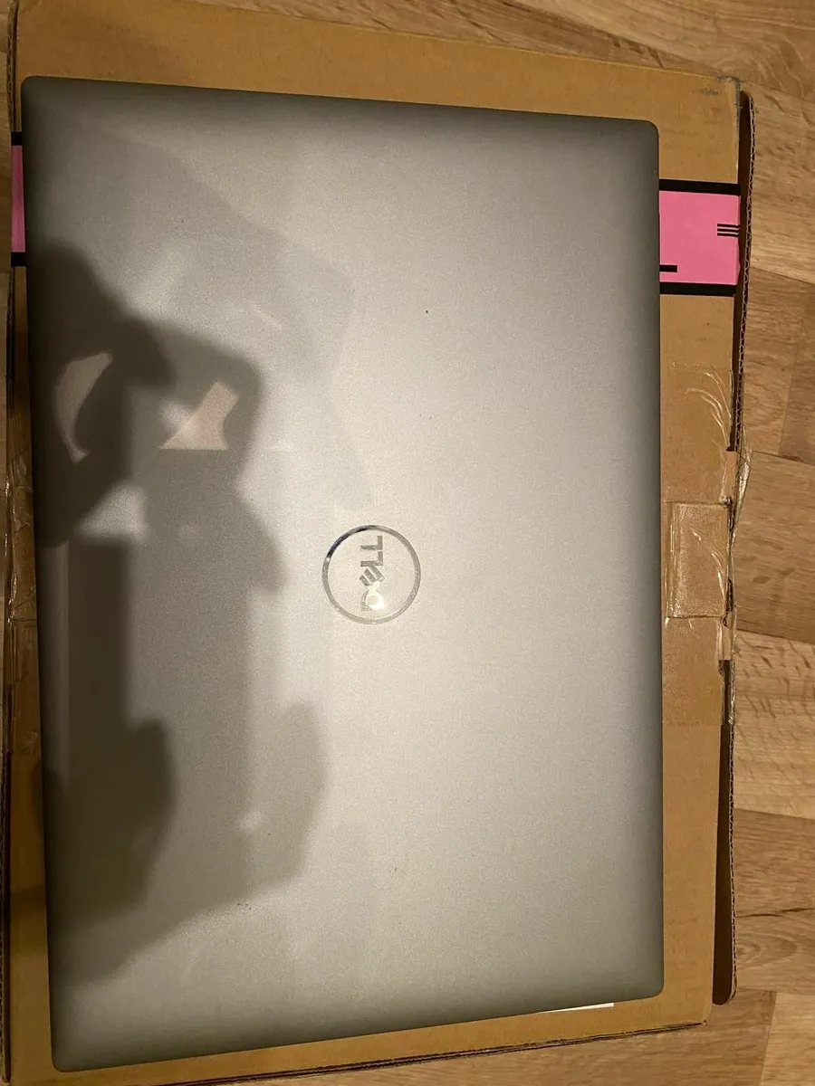 Dell Precision 5680| 1TB SSD| 64 RAM| LIKE NEW - Image 3