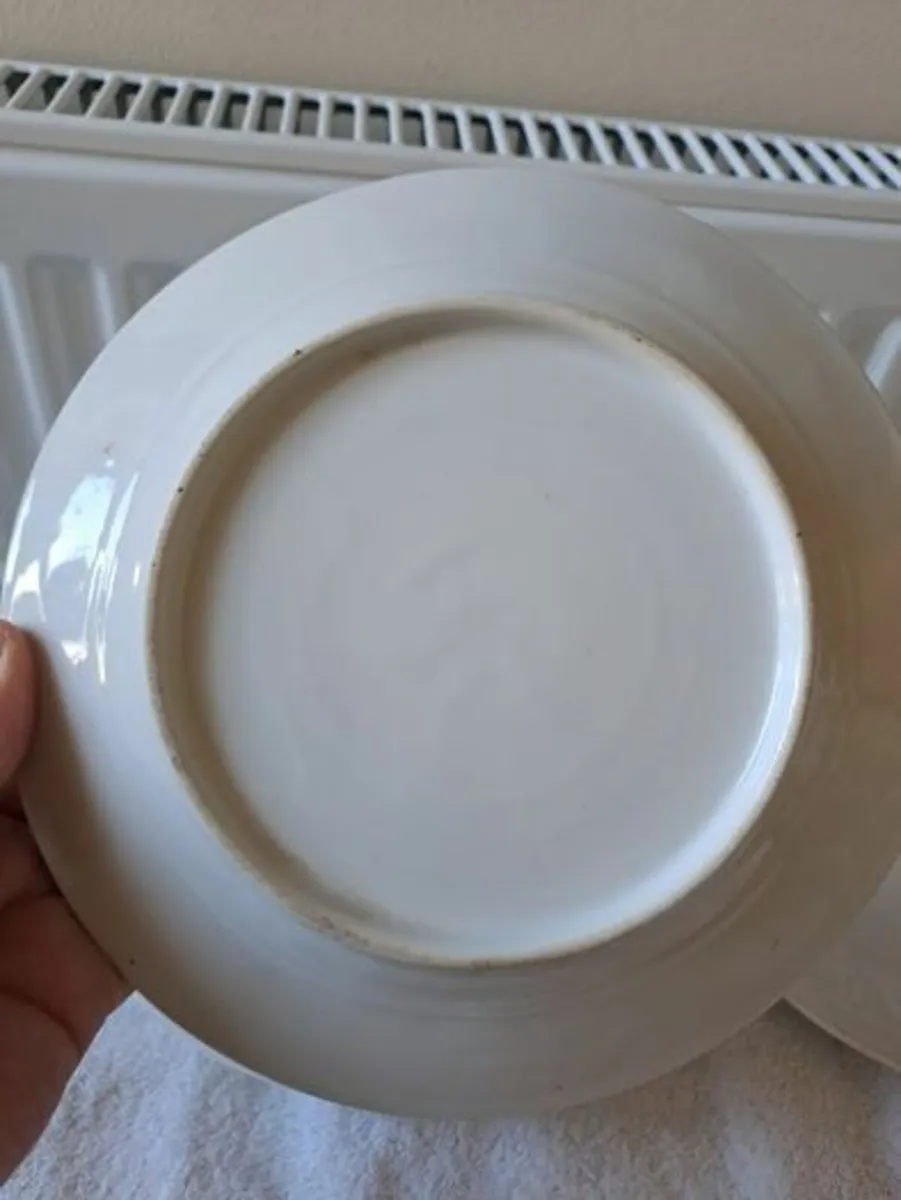 Antique Gold Clover plates - Image 4