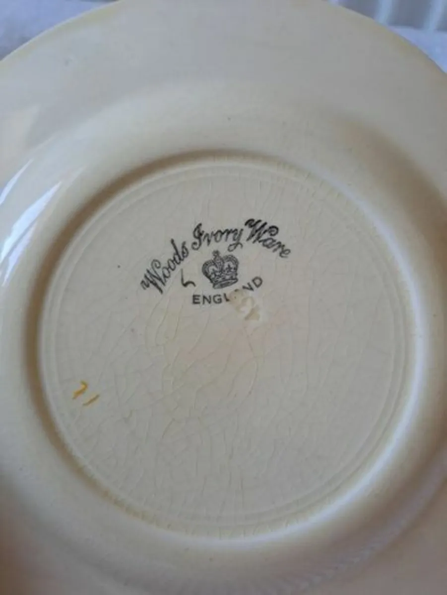 Antique Woods Ivory ware plates - Image 3