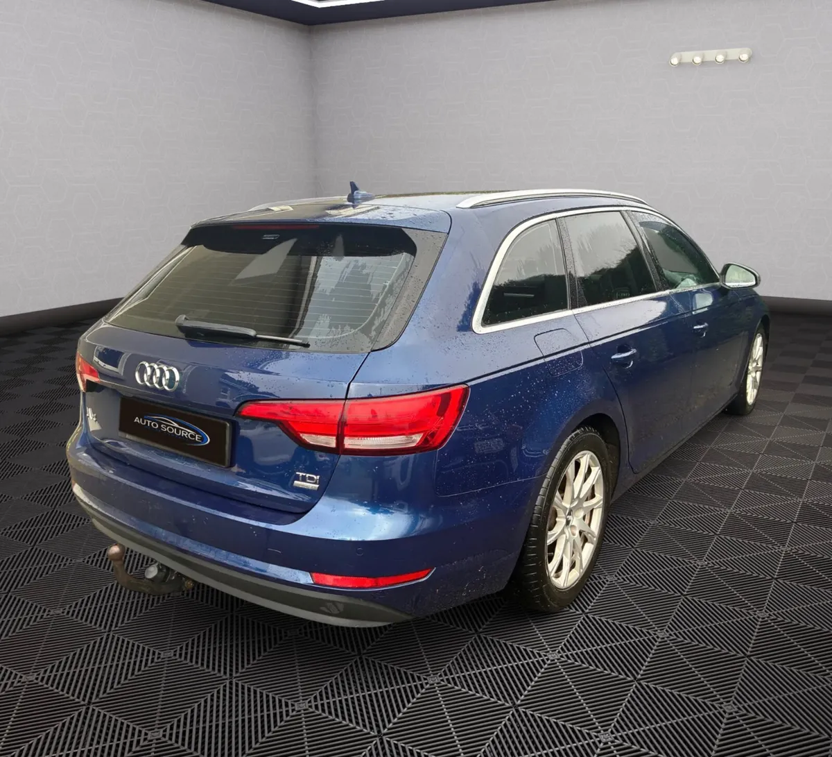 Audi A4 2018 - Image 4